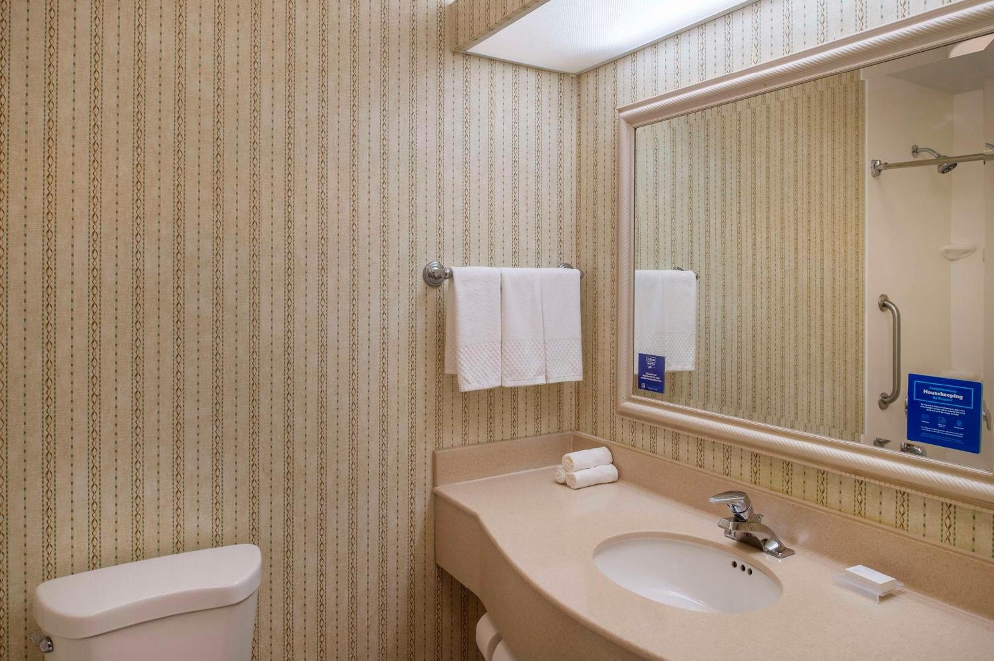 Hilton Garden Inn St. Louis/Chesterfield Exterior photo